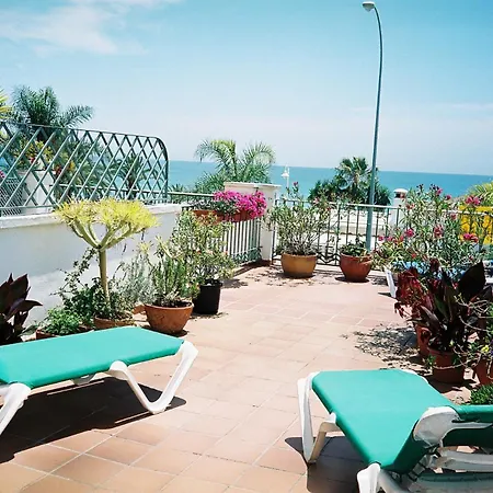 Apartment Amplio En Primera Linea Playa Burriana , Luminosa Terraza Con Vistas Al Mar Nerja